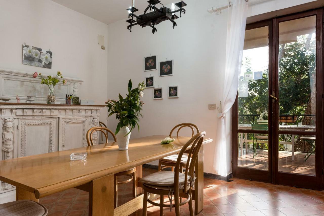 B&B Villa Il Carrubo 산비토로카포 외부 사진
